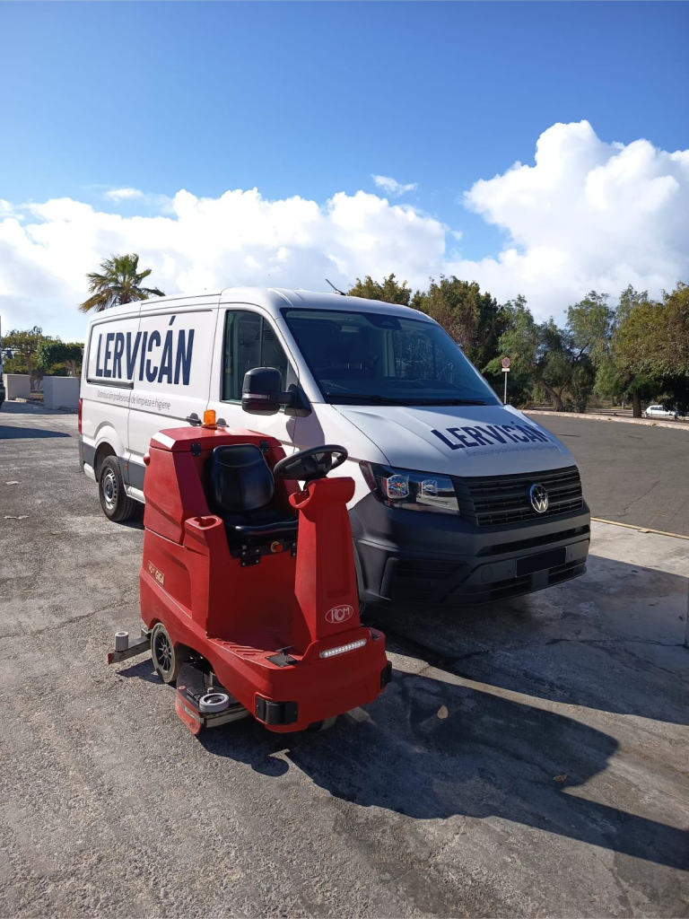 Lervicán Distribuidor Limpieza, Maquinaria Higiene Profesional - Furgoneta y Maquina Fregadora RCM